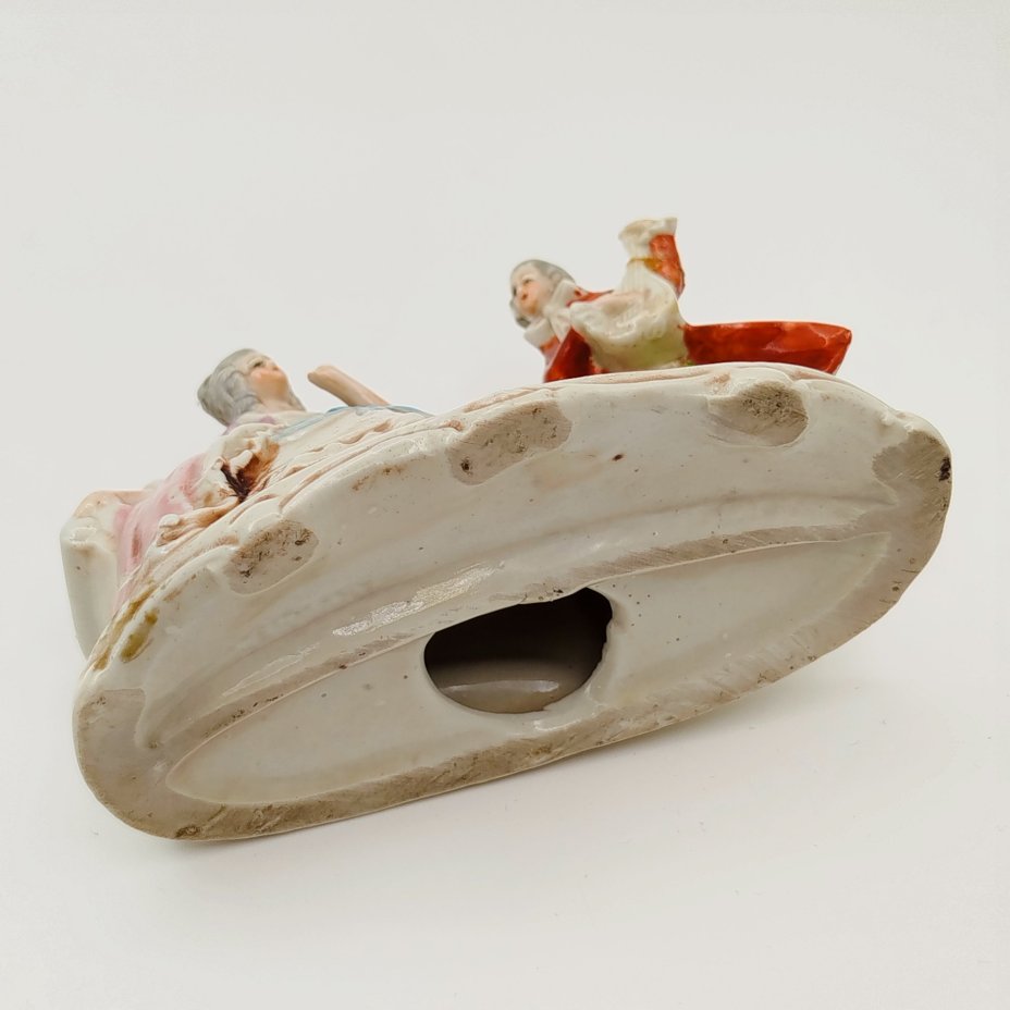 Статуэтка миниатюрная "Галантная сцена" ("Музицирование")