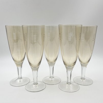 Набор из пяти фужеров жёлтого оттенка с лаконичным декором, цветное стекло, алмазная грань, СССР, 1970-1990 гг.