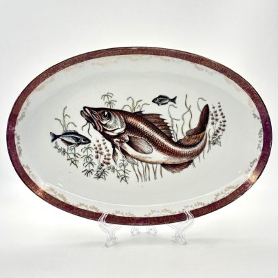 Блюдо овыльной формы, декорированное изображением рыб, фарфор, деколь, крытье, золочение, Seltmann Weiden, Бавария, 1950-1970 гг.