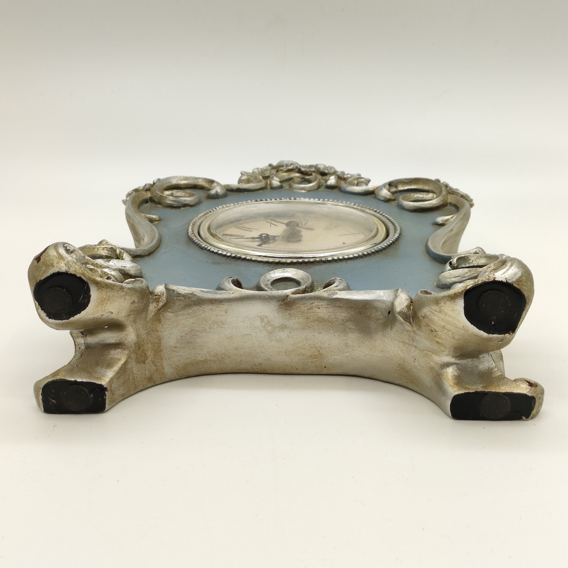 Часы настольные "Рококо", Venetian Design, керамика, металл, пластмасса, Индия, 2007-2025 гг.