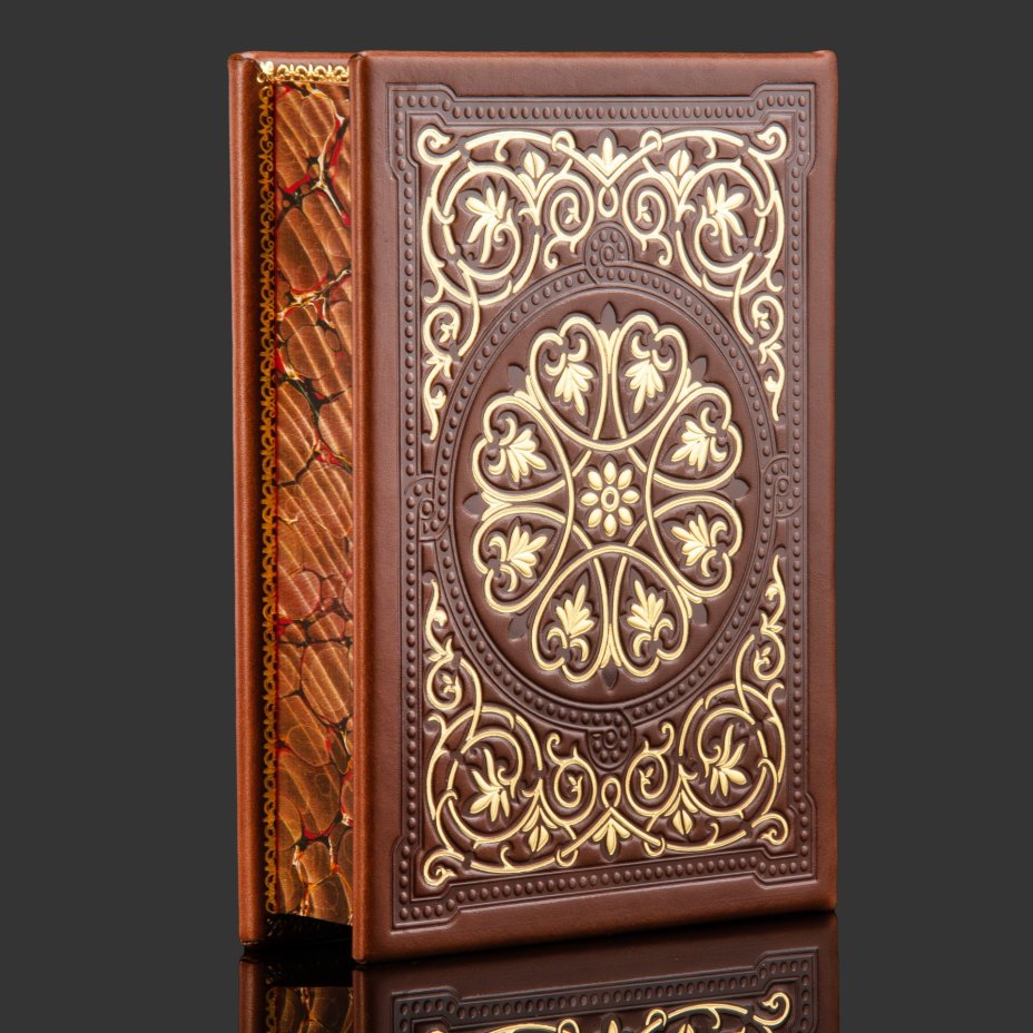 Книга в кожаном переплете "Православный молитвослов"