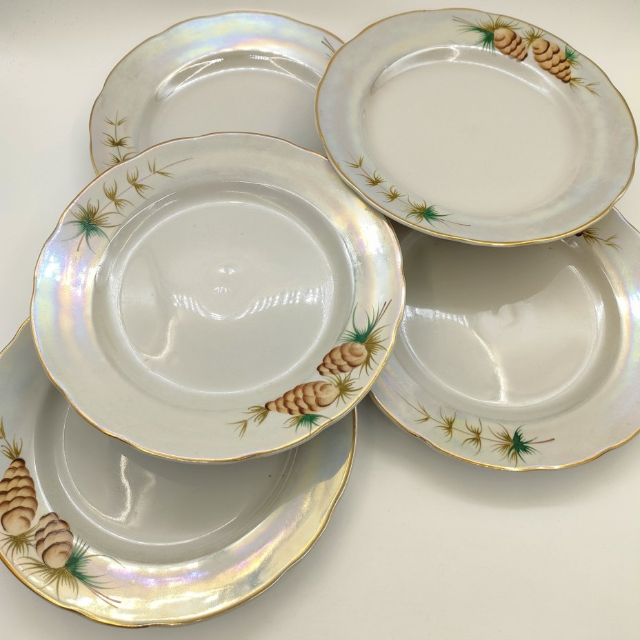 Набор обеденных тарелок "Шишки" на 5 персон, фарфор, люстр, роспись, золочение, Коростенский фарфоровый завод (КФЗ), Украина, 1997-2005 гг.