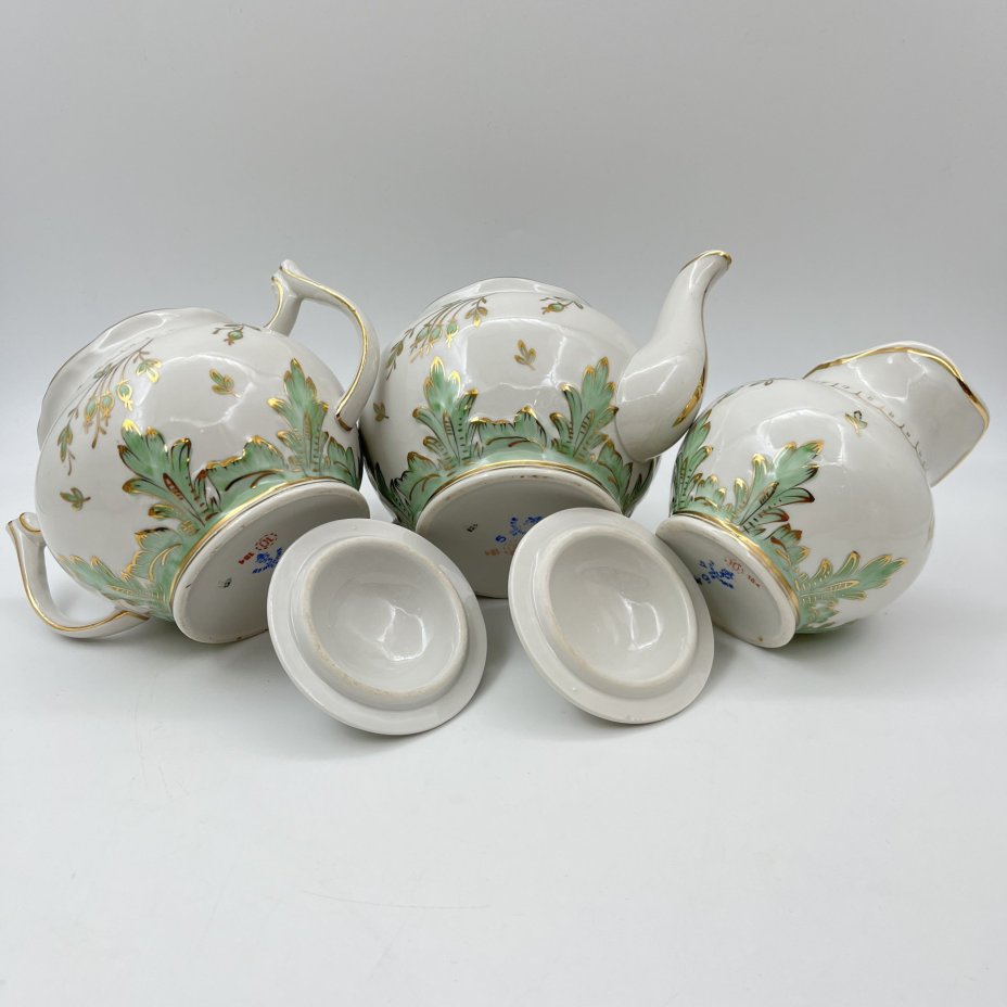 Сервиз чайный "Барбарис" (зеленый) на 5 персон (13 предметов), автор Е. П. Смирнов