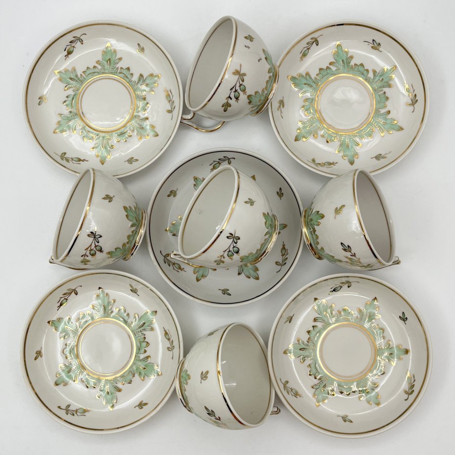 Сервиз чайный "Барбарис" (зеленый) на 5 персон (13 предметов), автор Е. П. Смирнов