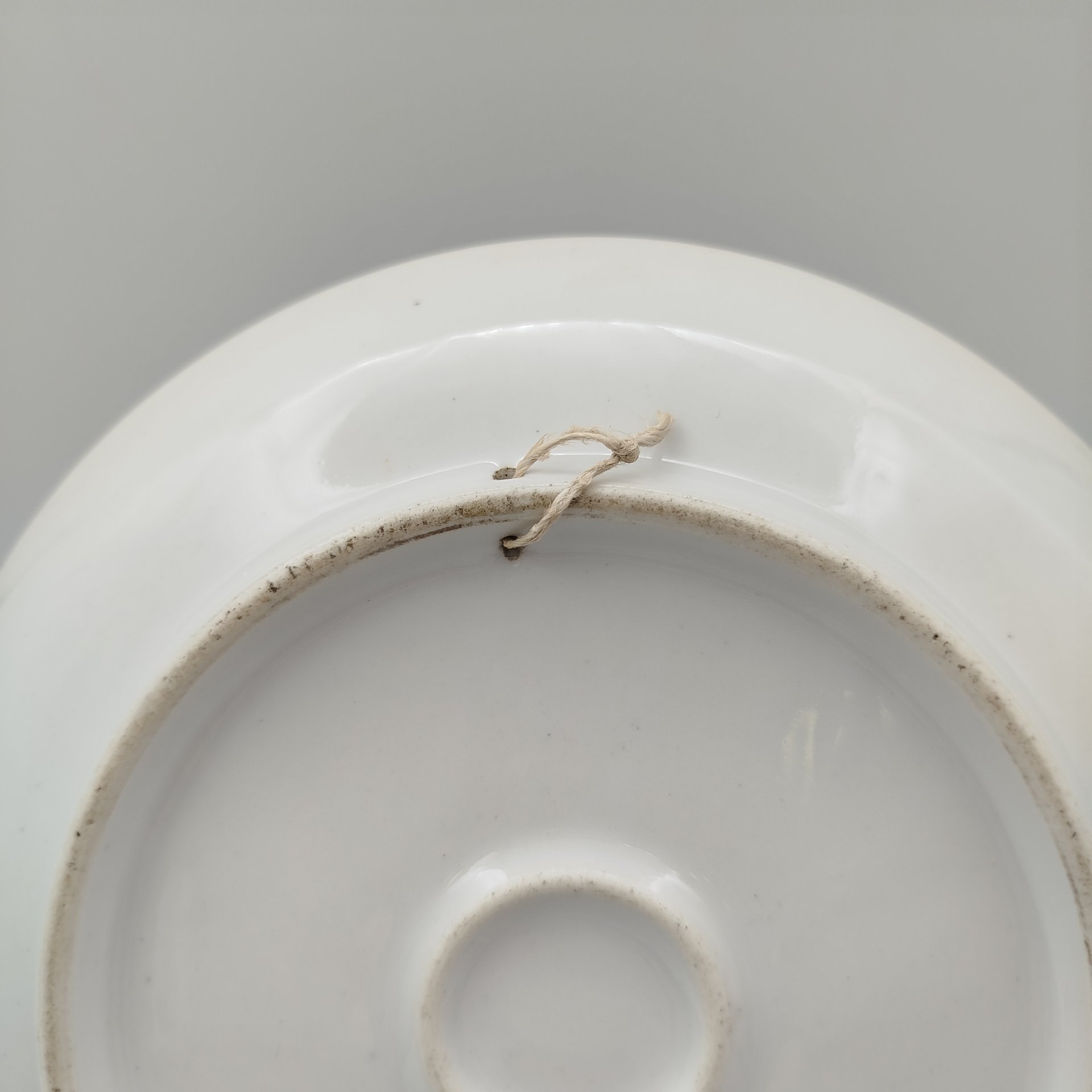 Тарелка настенная декоративная "Дети на природе", фарфор, деколь, роспись, Западная Европа, 1880-1910 гг.