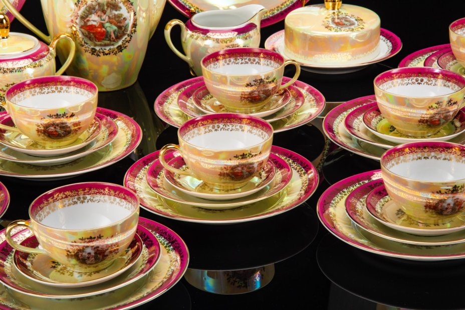 Сервиз чайный "Мадонна" на 9 персон (43 предмета), фарфор, деколь, люстр, золочение, Fortuna Eisenberg, ГДР, 1960-1973 гг.