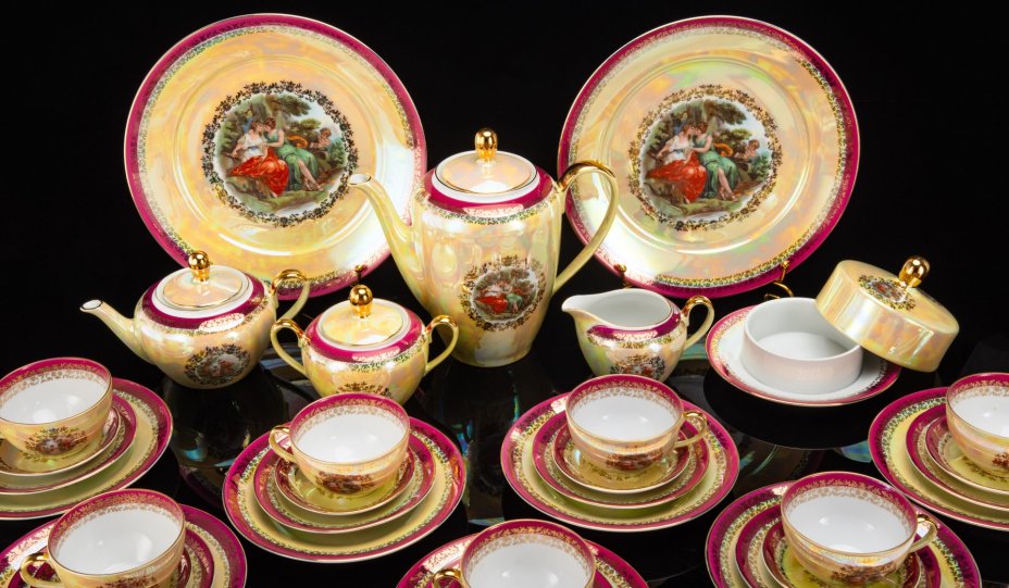 Сервиз чайный "Мадонна" на 9 персон (43 предмета), фарфор, деколь, люстр, золочение, Fortuna Eisenberg, ГДР, 1960-1973 гг.