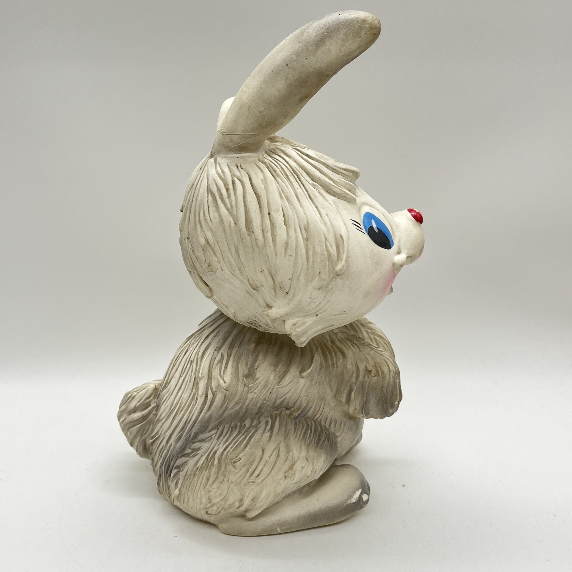 Статуэтка (детская игрушка) "Заяц", резина, роспись, СССР, 1960-1980 гг.
