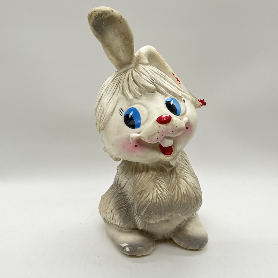 Статуэтка (детская игрушка) "Заяц", резина, роспись, СССР, 1960-1980 гг.