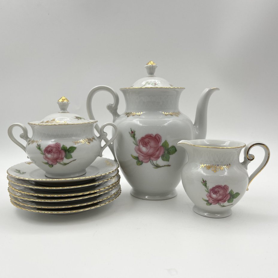 Сервиз кофейный на 6 персон (15 предметов), украшенный изображением розы (серия "Elizabeth"), фарфор, деколь, золочение, Seltmann Weiden, Германия, 1950-1970 гг.