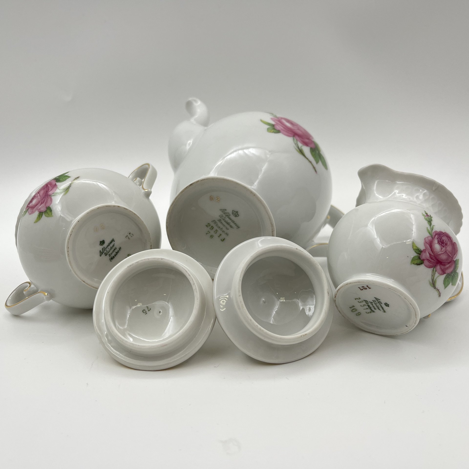 Сервиз кофейный на 6 персон (15 предметов), украшенный изображением розы (серия "Elizabeth"), фарфор, деколь, золочение, Seltmann Weiden, Германия, 1950-1970 гг.