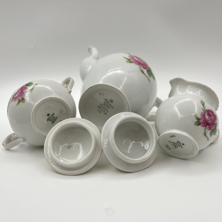 Сервиз кофейный на 6 персон (15 предметов), украшенный изображением розы (серия "Elizabeth"), фарфор, деколь, золочение, Seltmann Weiden, Германия, 1950-1970 гг.