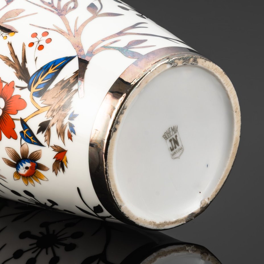 Ваза c cеребряным покрытием, украшенная изображением цветов и птиц, Bohemia JN Barcelona