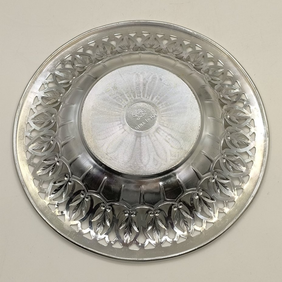 Сухарница (конфетница) с ажурным бортом, Нововятский механический завод