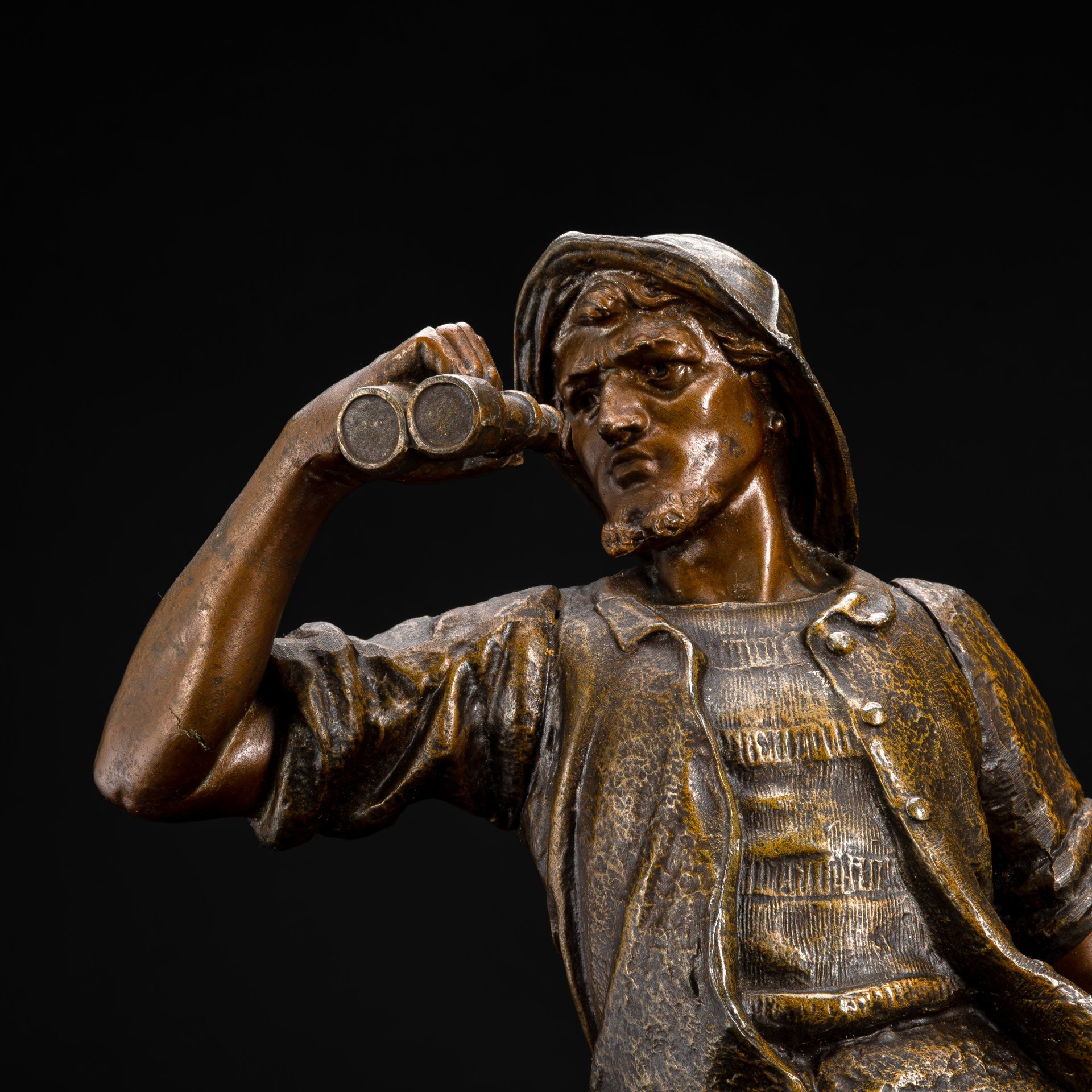 Скульптура "Regard au large" ("Взгляд в даль"), подпись France Mestais