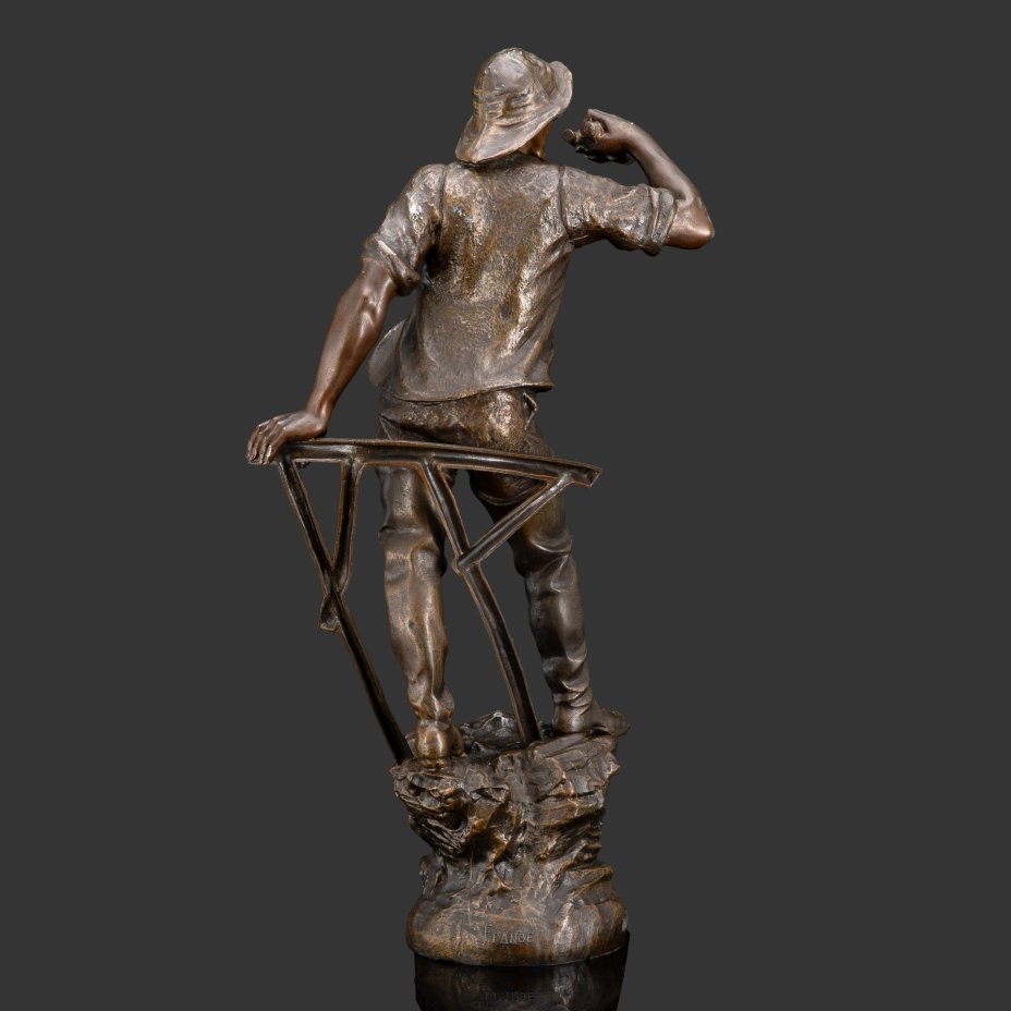 Скульптура "Regard au large" ("Взгляд в даль"), подпись France Mestais