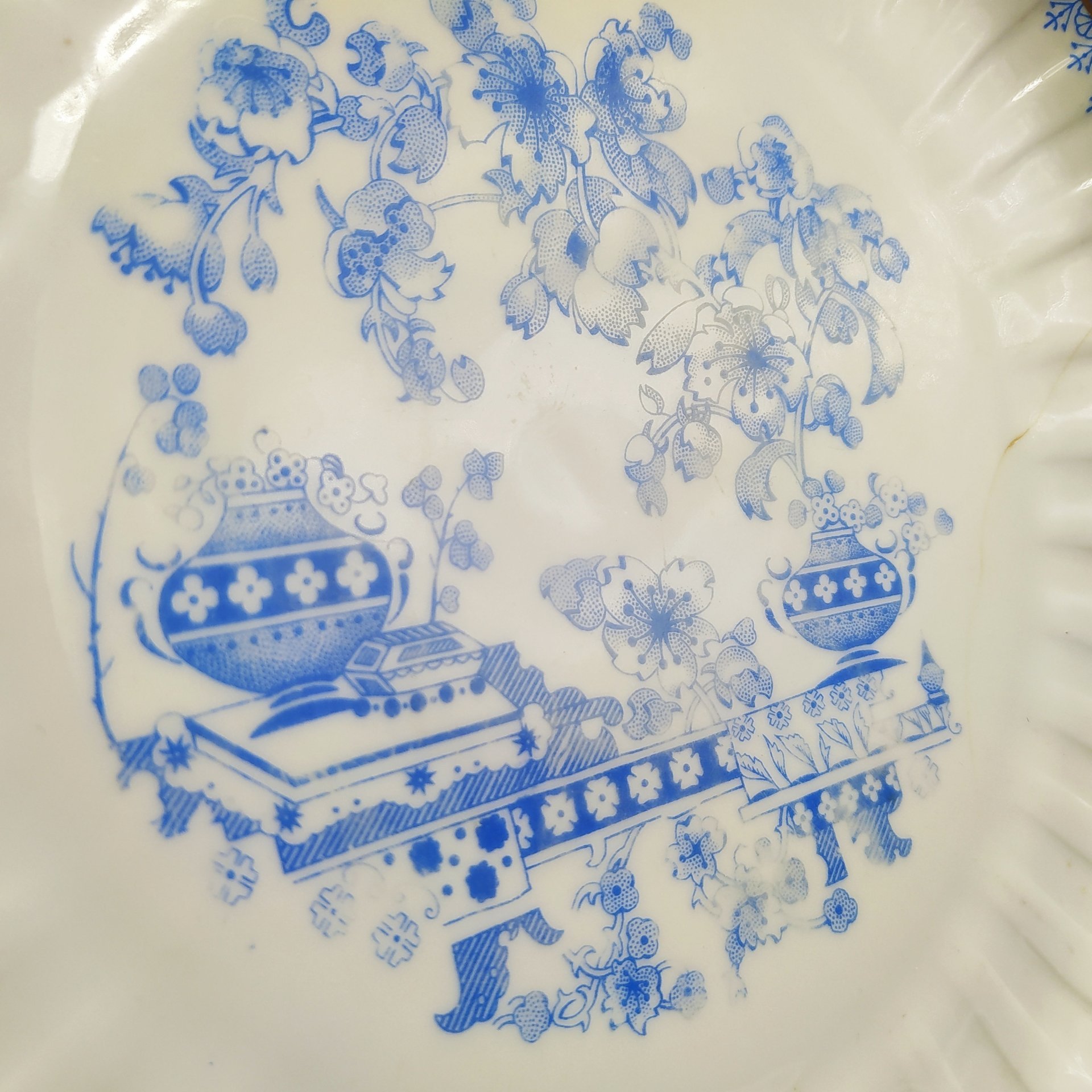 Блюдо в стиле шинуазри, China Blau Rosslau, фарфор, деколь, золочение, Германия, 1900-1950 гг.