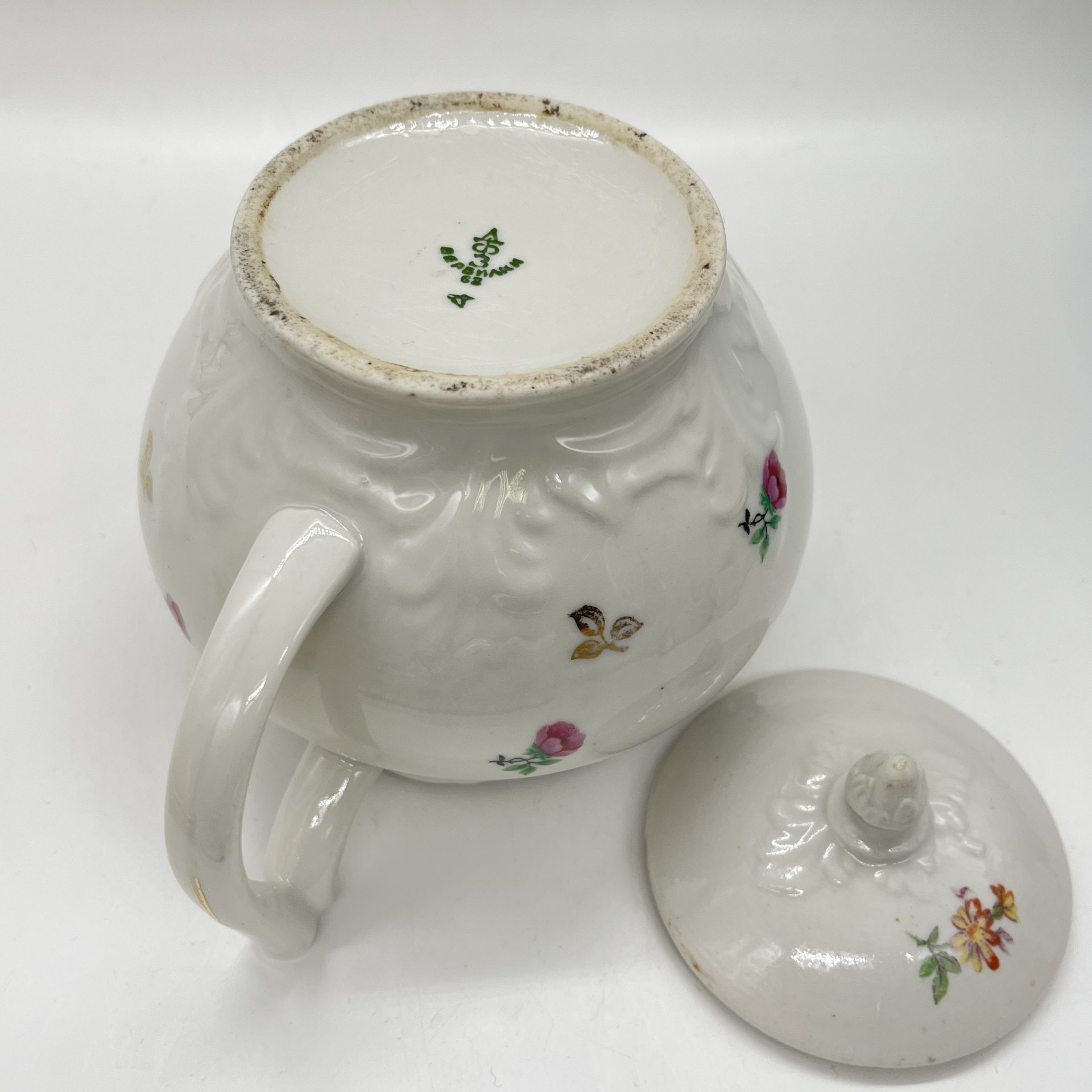 Чайник заварочный с цветочным декором, фарфор, деколь, золочение, Дмитровский фарфоровый завод (ДФЗ Вербилки), СССР, 1954-1965 гг.