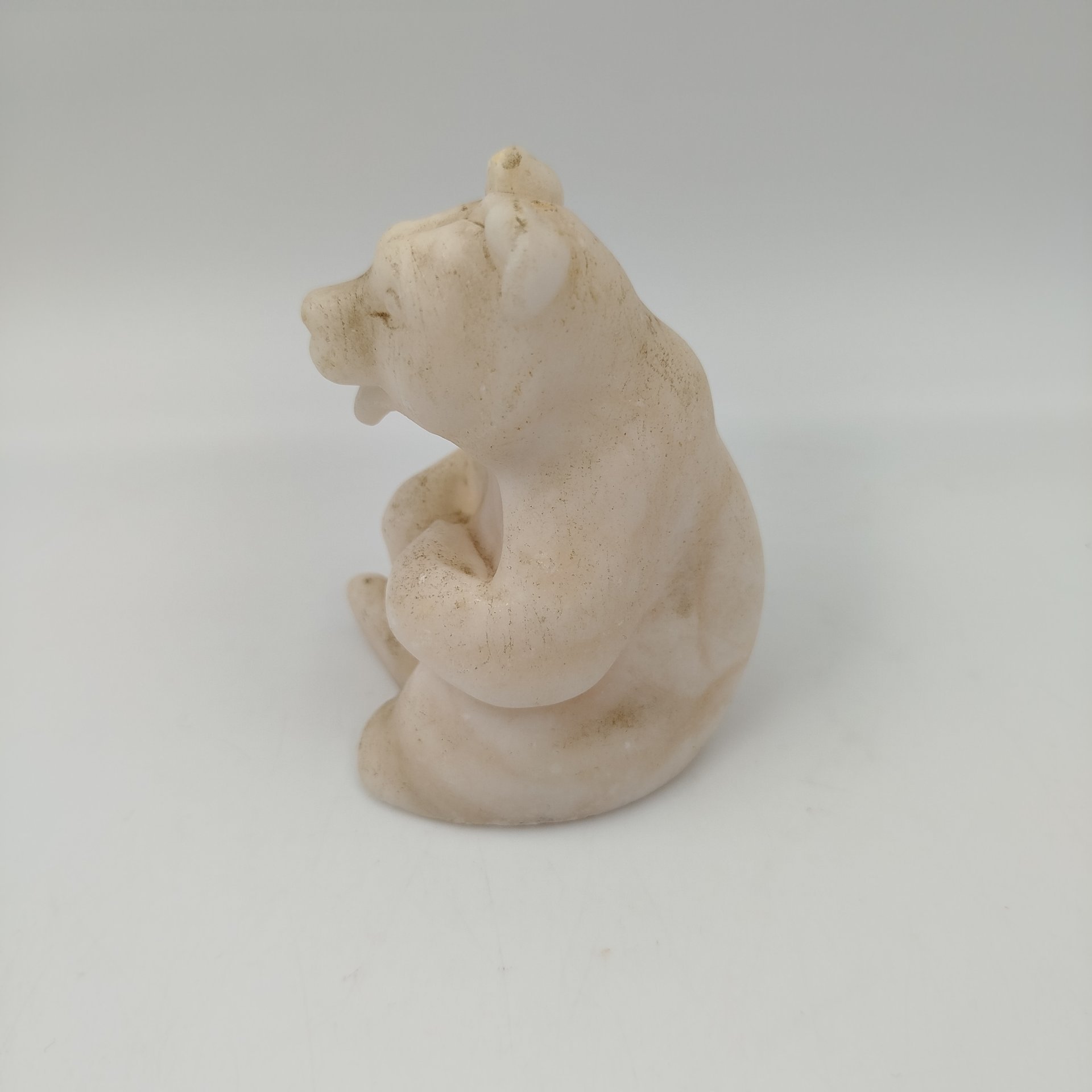 Статуэтка "Медведь", ангидрит, резьба, СССР, 1950-1970 гг.