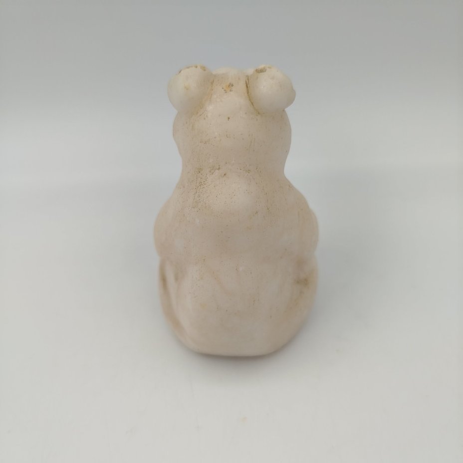 Статуэтка "Медведь", ангидрит, резьба