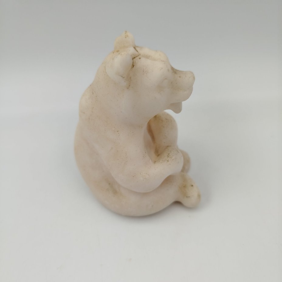 Статуэтка "Медведь", ангидрит, резьба