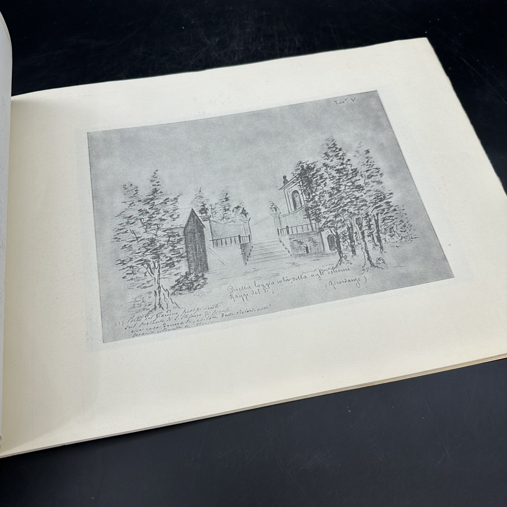 Альбом "La recanati di Giacomo Leopardi nelle opere di augusto mazzagalli" (на итальянском)