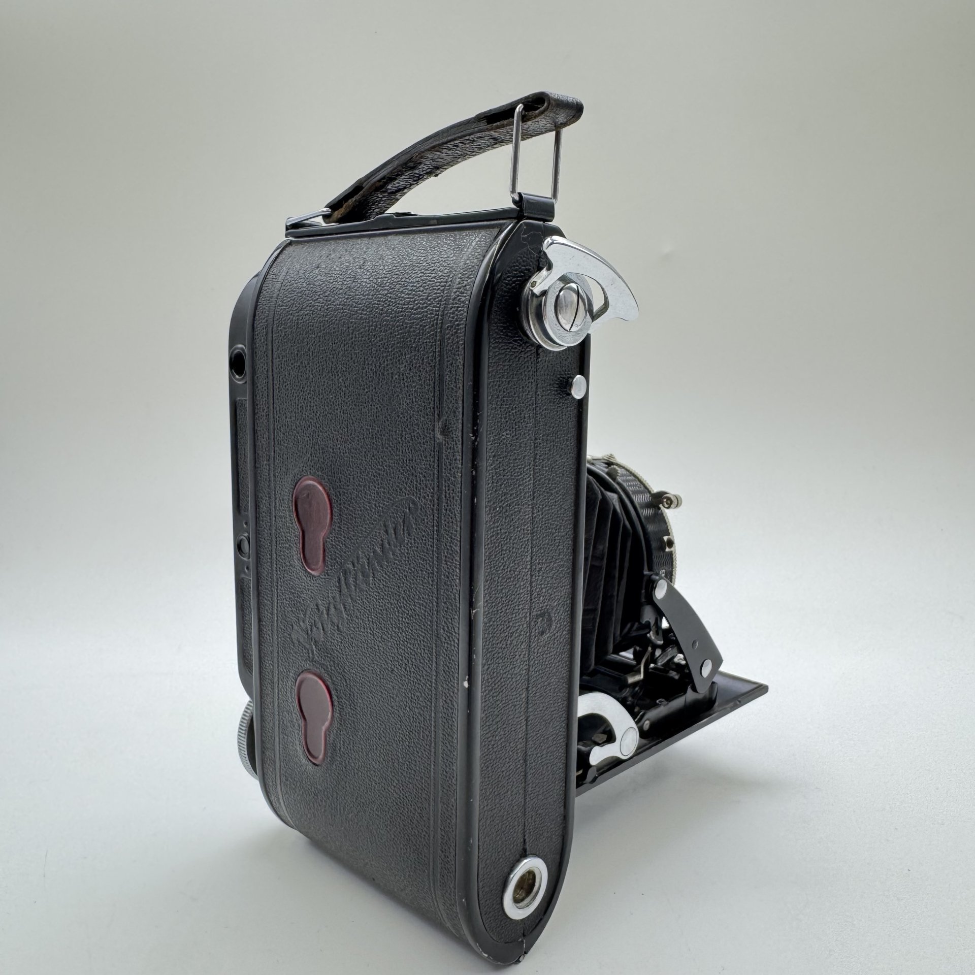 Фотоаппарат "Voigtlander Bessa RF" в кофре, не работает