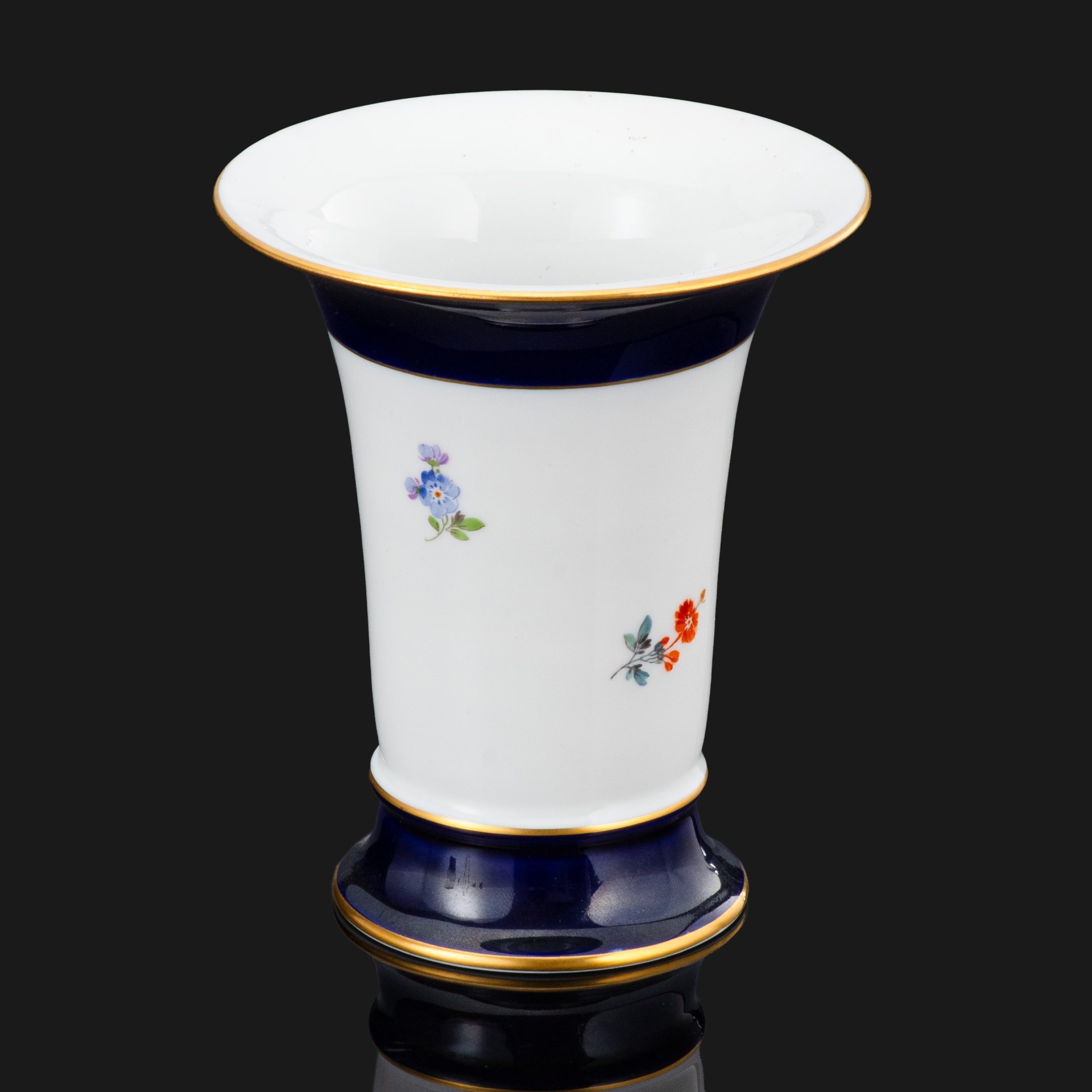 Ваза "Мейсенский букет", Meissen (Мейсенский фарфор), фарфор, крытье, роспись, золочение, Meissener Porzellan (Мейсенский фарфор)