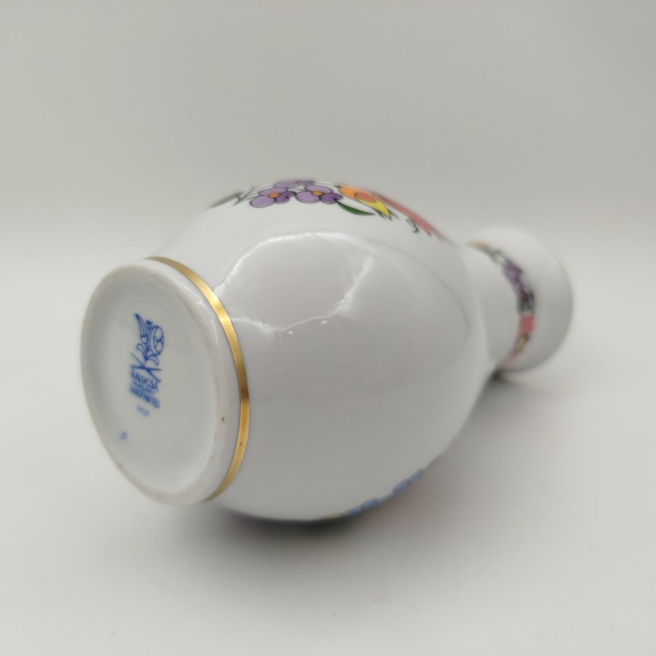 Ваза, украшенная цветочным декором, Kalocsa