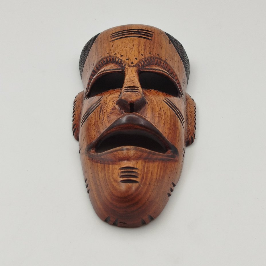 Маска настенная африканских племён