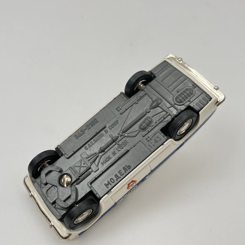 Модель автомобиля "ВАЗ-2102" (Милиция), авторская модель