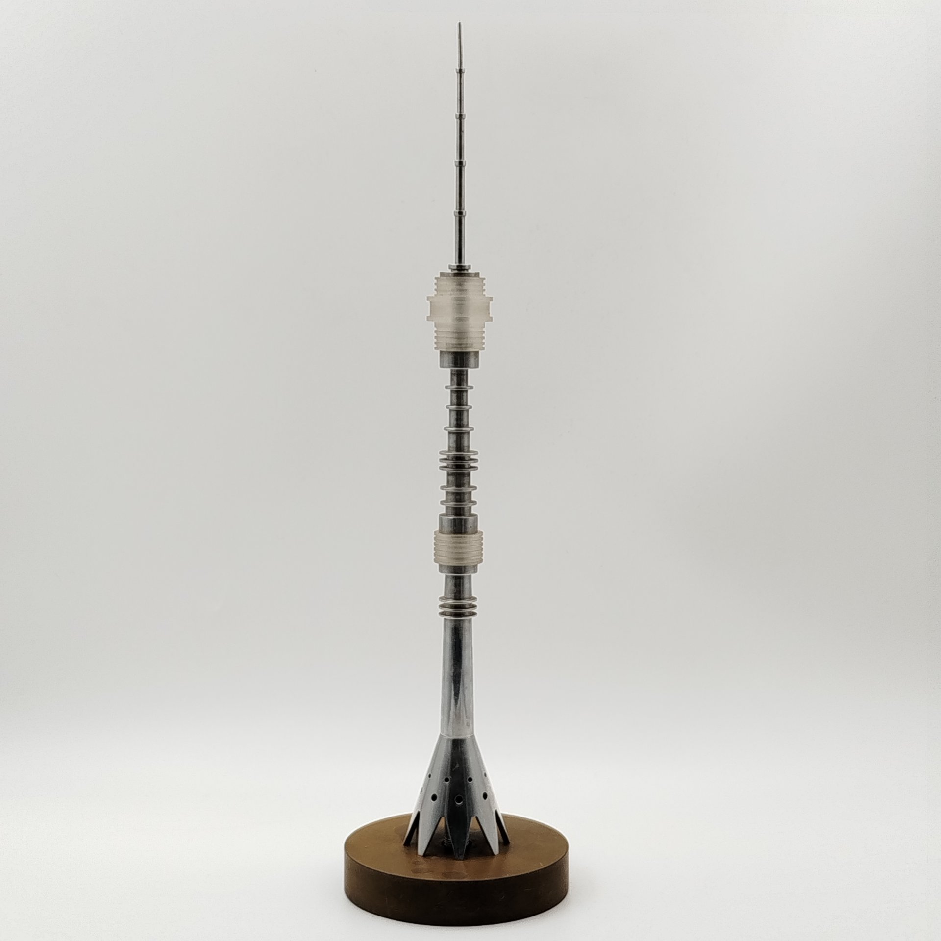 Статуэтка (настольный декор) "Останкинская телебашня", металл, композитный материал, СССР, 1970-1980 гг.
