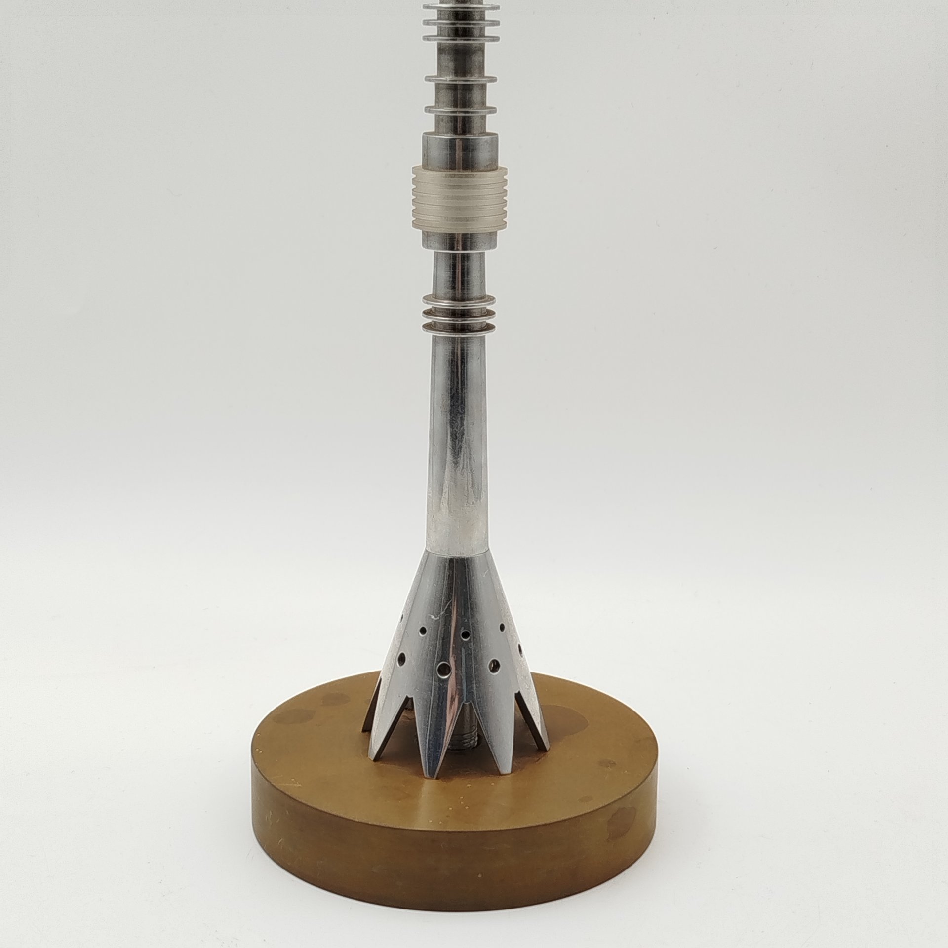 Статуэтка (настольный декор) "Останкинская телебашня", металл, композитный материал, СССР, 1970-1980 гг.