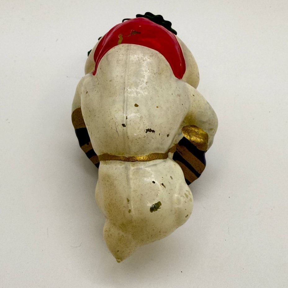 Игрушка елочная на прищепке "Медведь с гармошкой", стекло, роспись, Завод стеклянных ёлочных украшений и оптических изделий, г. Москва, СССР, 1950-1960 гг.