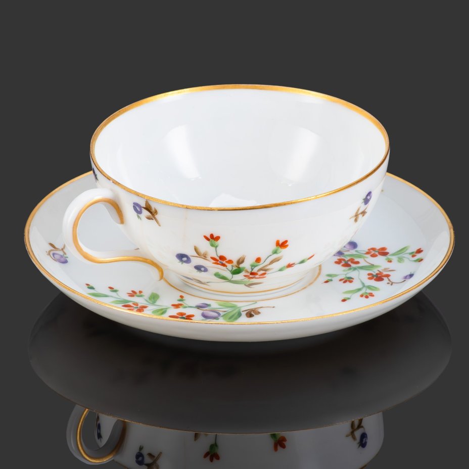 Пара кофейная, украшенная цветочным декором, Royal Copenhagen