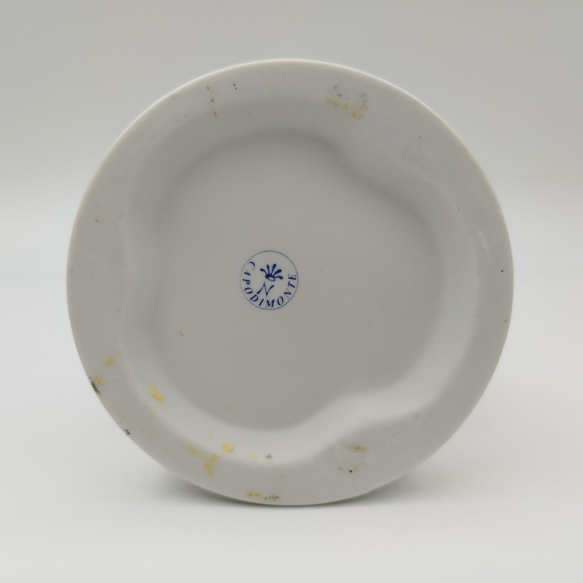 Статуэтка "Юный кавалер с букетом цветов", бисквит, золочение, Capodimonte (Каподимонте), Италия, 1970-1990 гг.