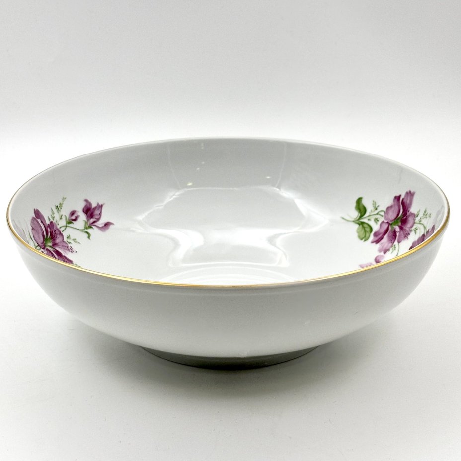 Салатник, украшенный цветочным декором, фарфор, деколь, золочение, Freiberger Porzellan, ГДР, 1970-1995 гг.