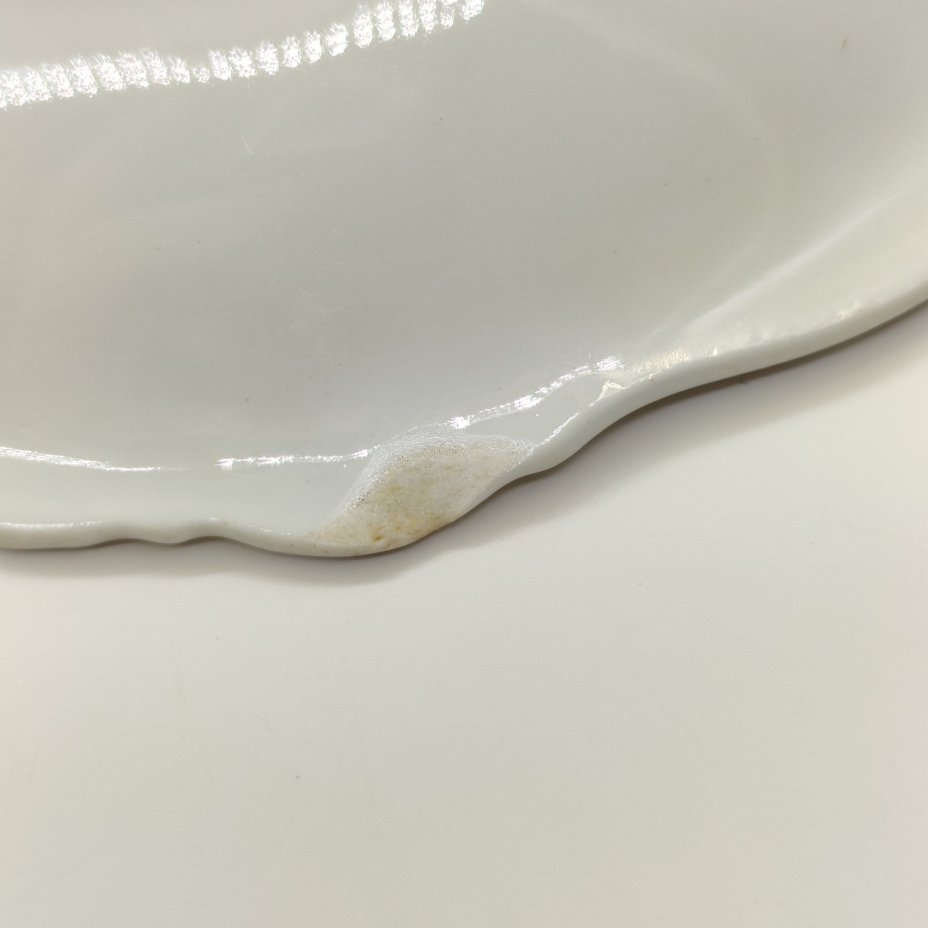 Блюдце с цветочным рельефным декором, Old Ivory, фарфор, деколь с подрисовкой, Hermann Ohme, Германия, 1883-1930 гг., Hermann Ohme