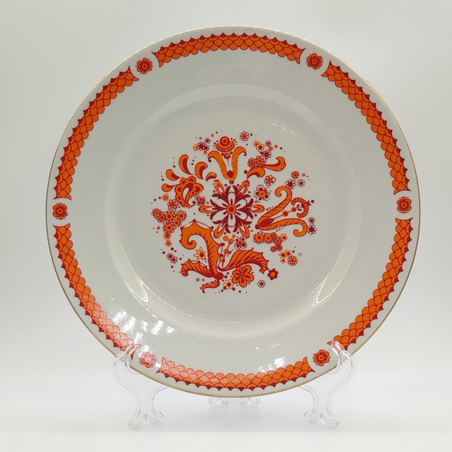 Блюдо сервировочное с цветочным орнаментом, фарфор, деколь, золочение, Graf Von Henneberg Porzellan, 1777 Jlmenau, ГДР, 1977-1990 гг.