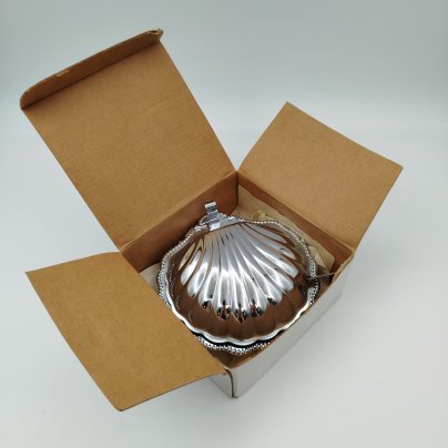 Масленка (икорница) в виде раковины, в оригинальной коробке, металл, стекло, Германия, 1980-2000 гг.