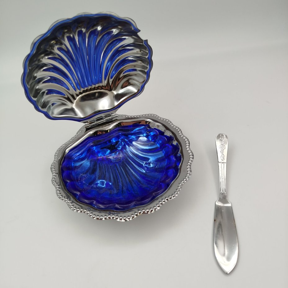 Масленка (икорница) в виде раковины, в оригинальной коробке, металл, стекло, Германия, 1980-2000 гг.