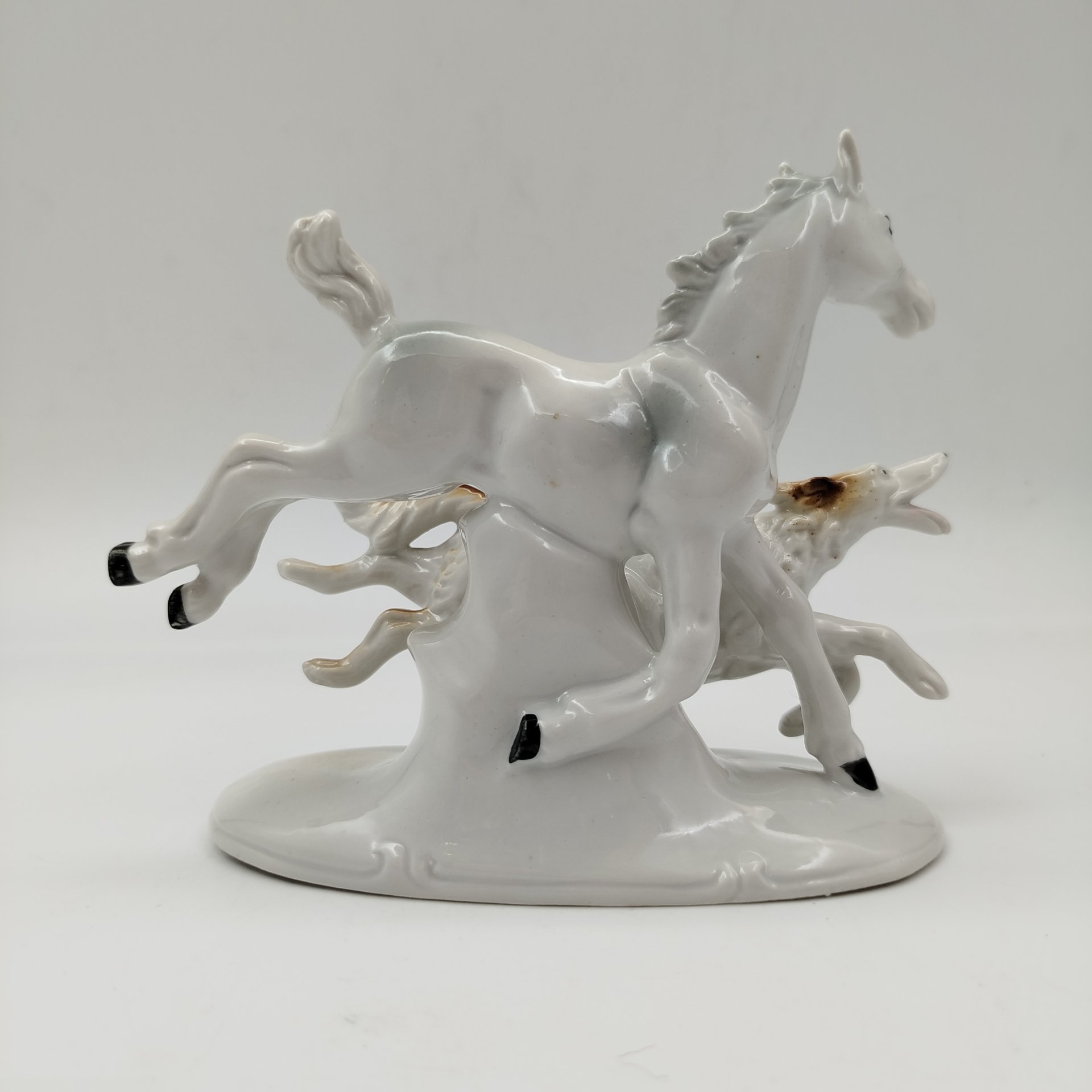 Статуэтка "Жеребенок с борзой", фарфор, роспись, Германия, 1950-1980 гг.