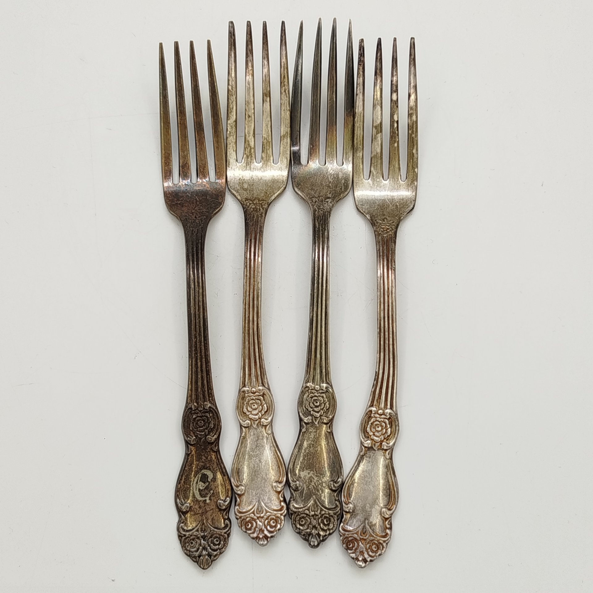 Набор из 4-х десертных вилок "Серебряная роза"