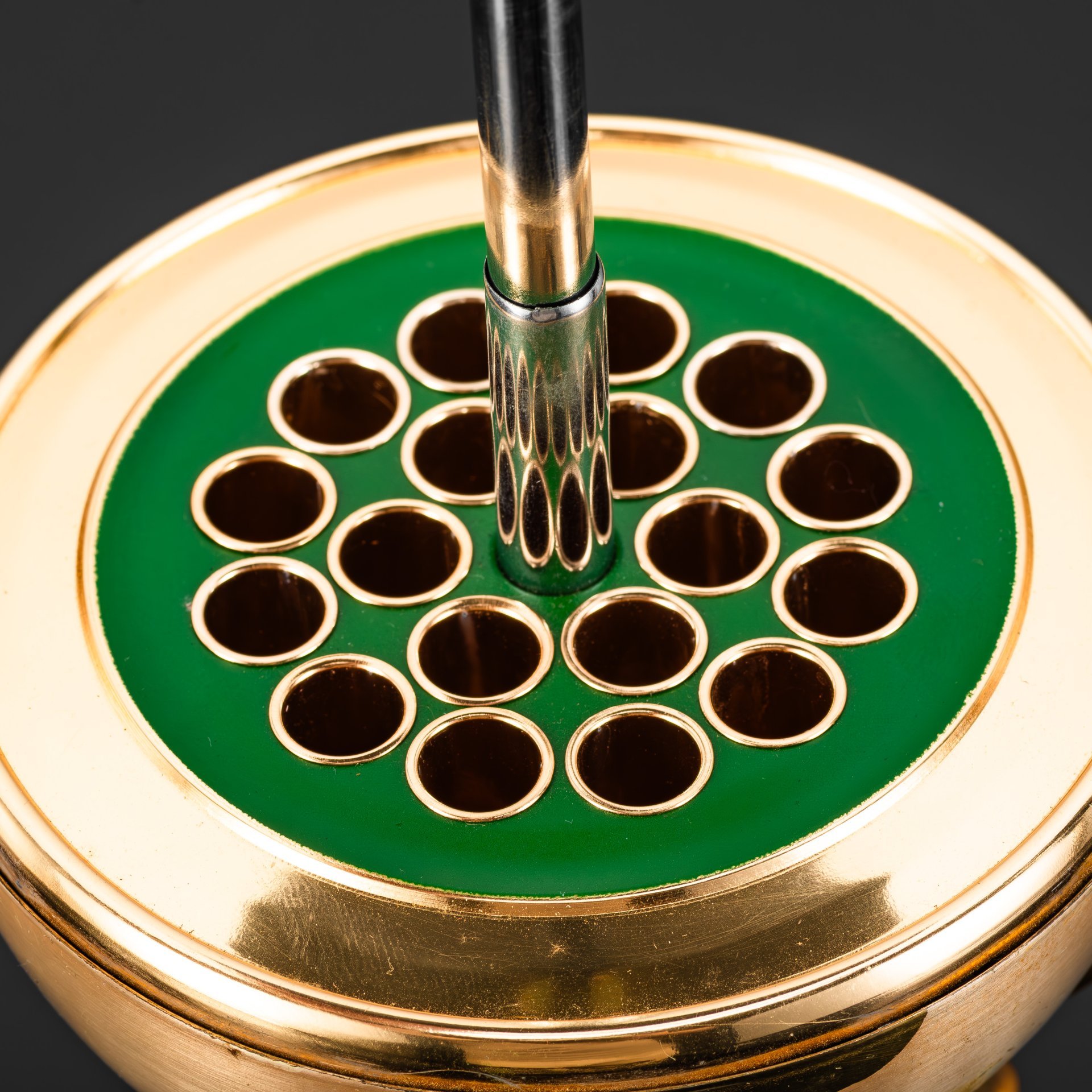 Сигаретница настольная, музыкальная "Глобус" на 18 сигарет