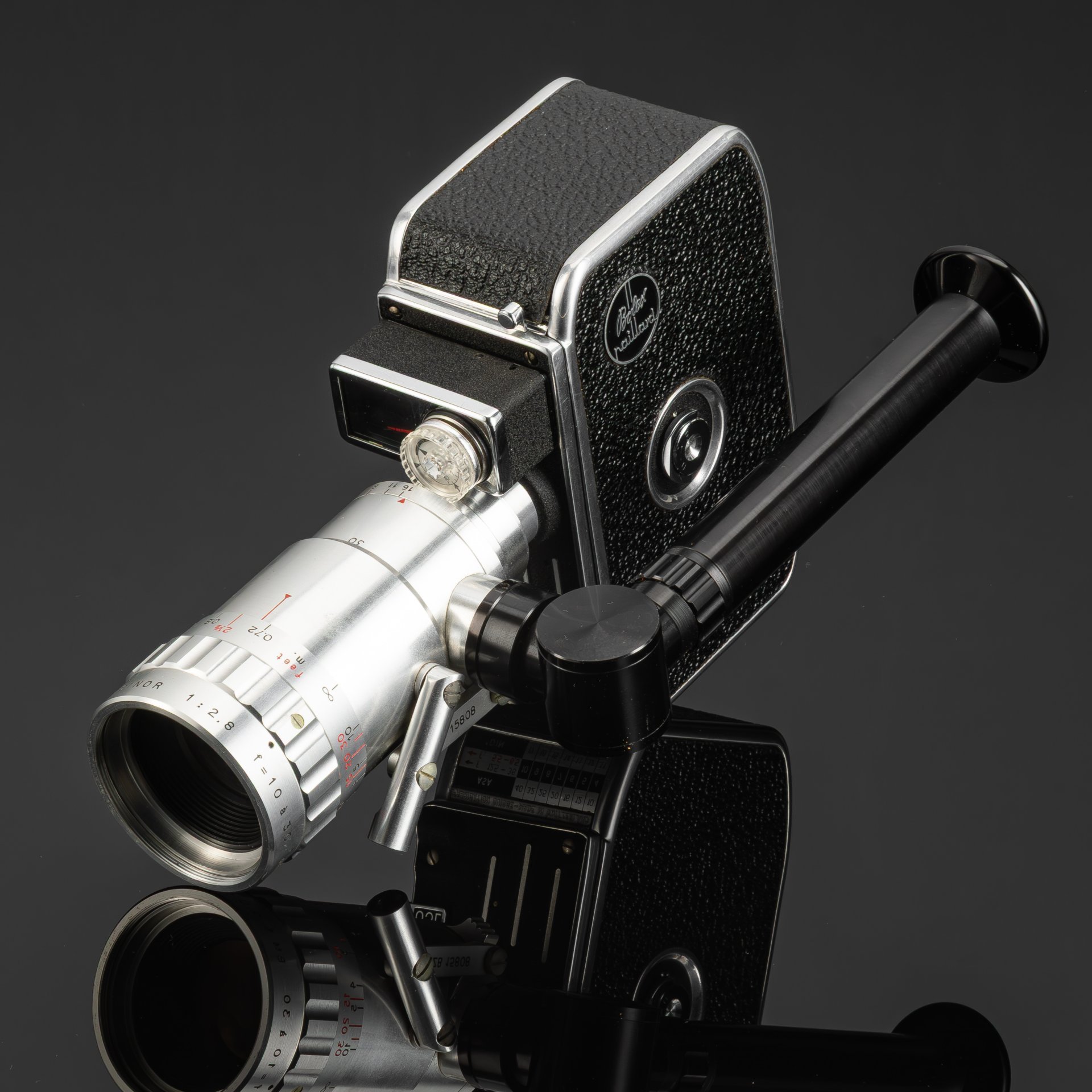Кинокамера "Bolex C8SL" с объективом "Berthiot Pan-Cinor 2.8/10-30" в кофре, Paillard Bolex