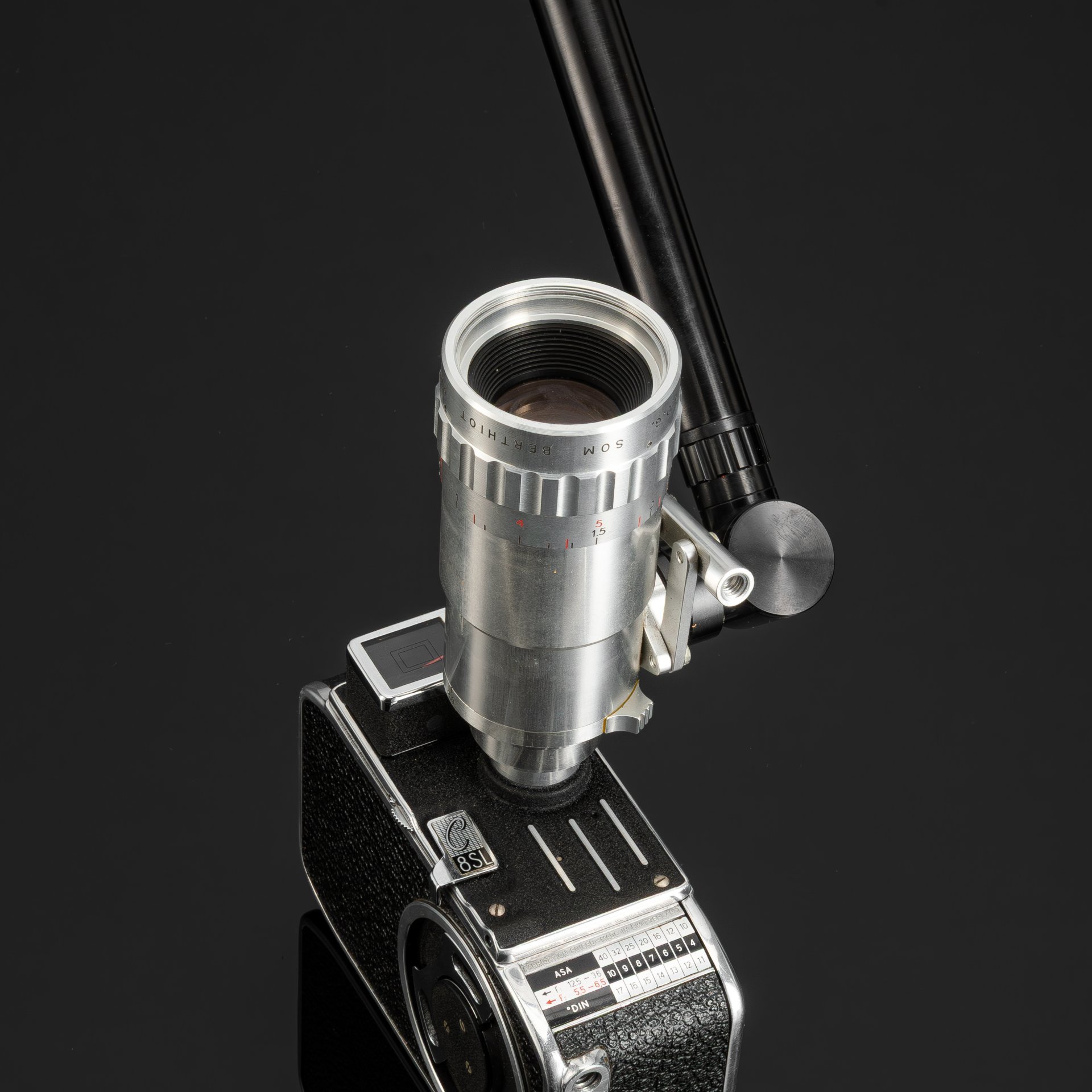 Кинокамера "Bolex C8SL" с объективом "Berthiot Pan-Cinor 2.8/10-30" в кофре, Paillard Bolex