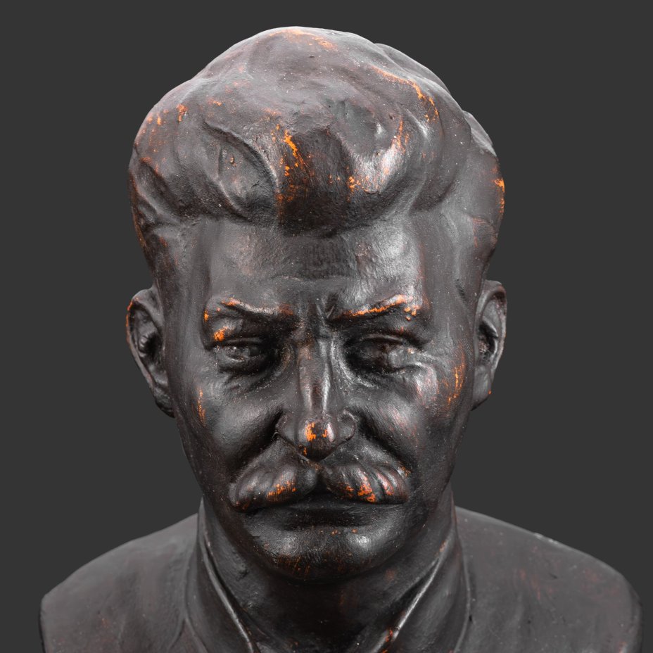 Бюст "И.В. Сталин", автор Николай Василик, керамика, восстановительный обжиг, тонирование, Гжельский экспериментальный керамический завод «Всехудожник», СССР, 1933 г.