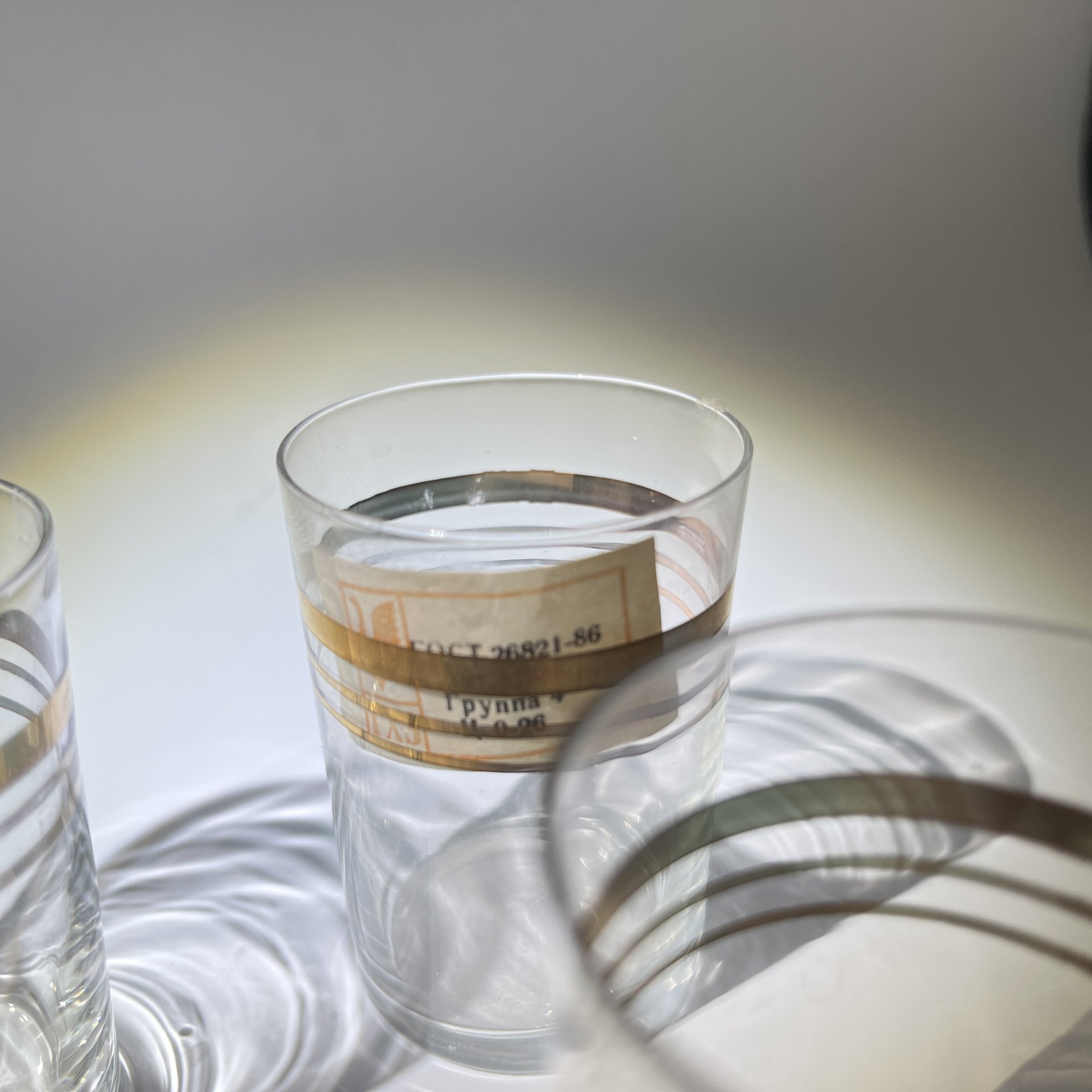 Набор из 6 стопок с декоров в виде золотой полосы, стекло, золочение, Гусевской хрустальный завод (Гусь-Хрустальный), СССР, 1970-1980 гг.