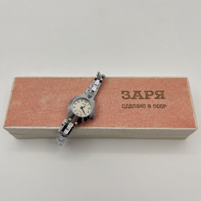 Часы наручные "Заря" в оригинальной упаковке с документами, металл, стекло, картон, Пензенский часовой завод, СССР, 1991 г.