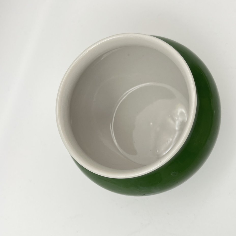 Горшочек зеленого цвета (для сметаны или соли), фарфор, крытье, Дмитровский фарфоровый завод (ДФЗ Вербилки), СССР, 1954-1965 гг.